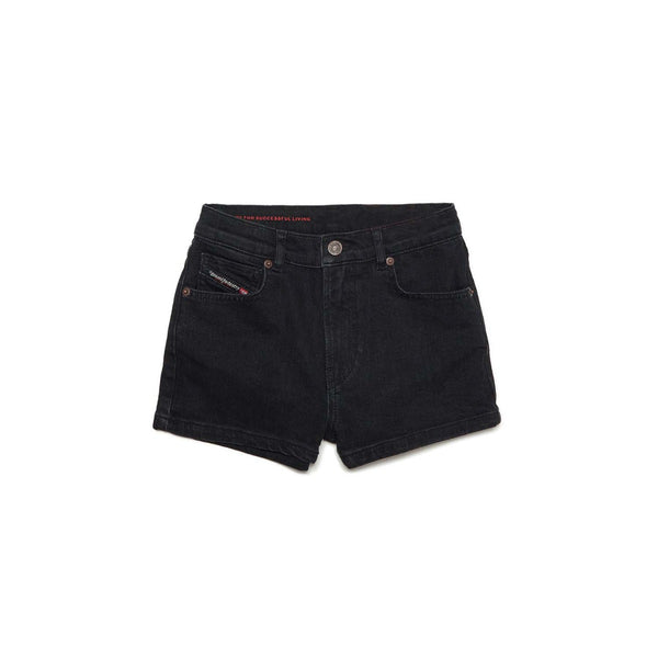Black denim shorts with 5 pockets pattern